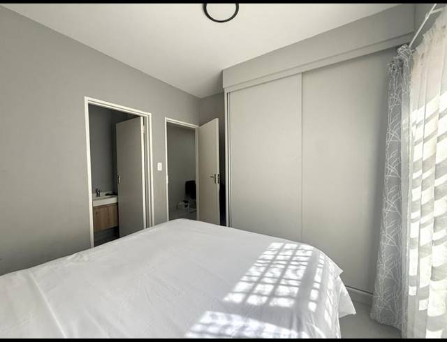 3 BEDROOM APARTMENT FOR SALE IN SILVER LAKES